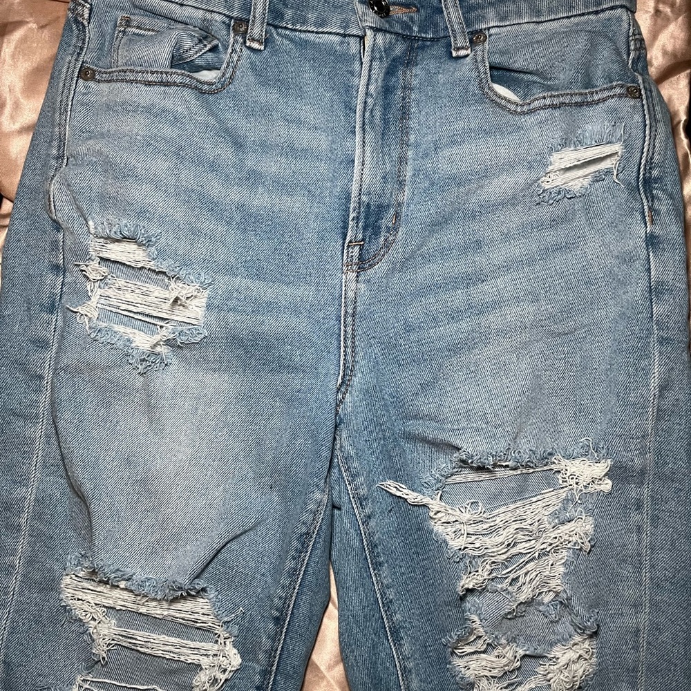 American eagle distressed light blue Jeans